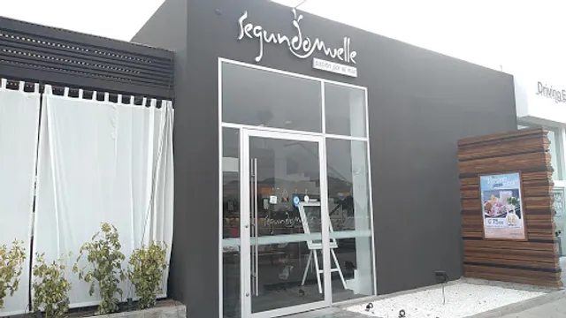 Segundo Muelle - Asia