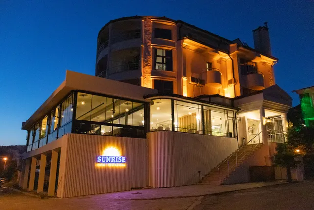 Sunrise Otel & Restaurant