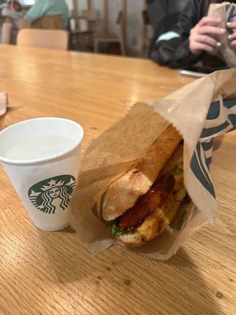 Starbucks - Terminal 2BD