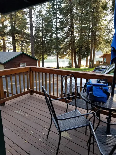 Lake Almanor Resorts
