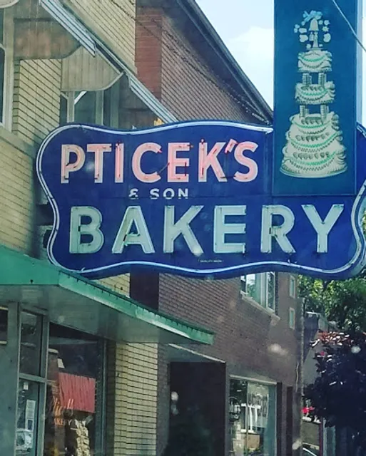 Pticek’s & Son Bakery