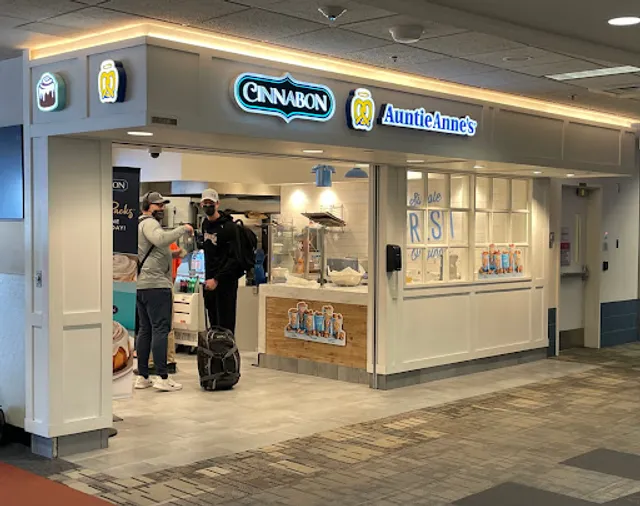 Cinnabon