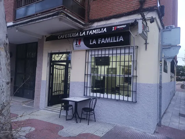 Bar cafetería la familia