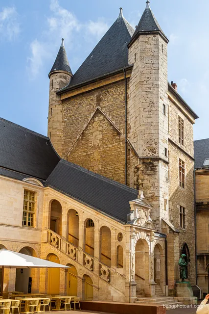 Entrée du Musée des Beaux-Arts