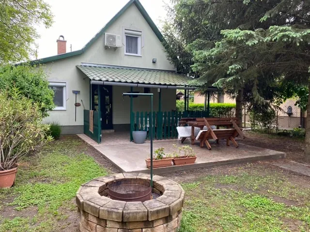 Két Fenyőfa Vendégház