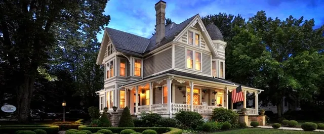 The Historic Morris Harvey House Inn