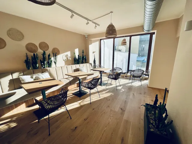 FRYENDS & pivovar Netopýrka