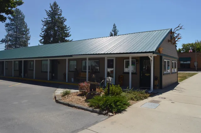 Newport Antler Motel