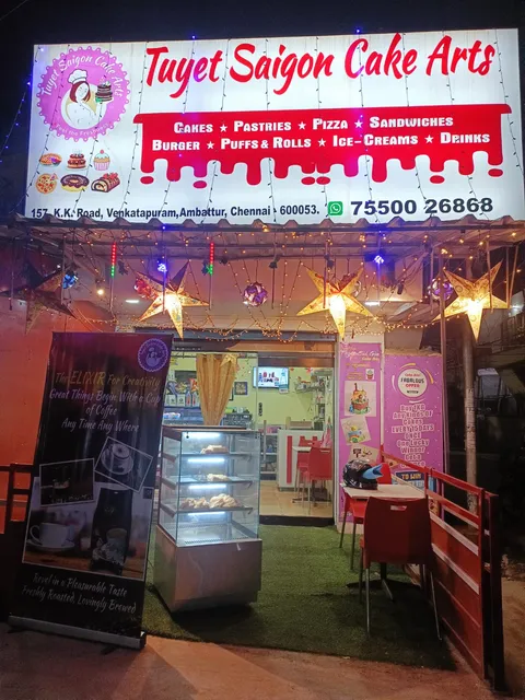 Tuyet Saigon Cake Arts