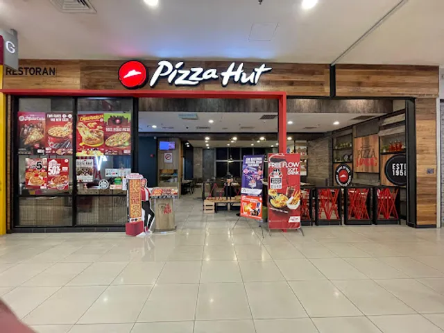 Pizza Hut Restaurant Kluang Mall 2