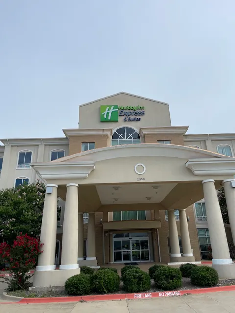 Holiday Inn Express & Suites Sherman Hwy 75 by IHG
