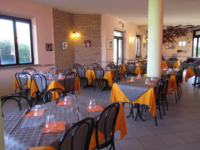 Ristorante Pizzeria "Lo Sfizio"