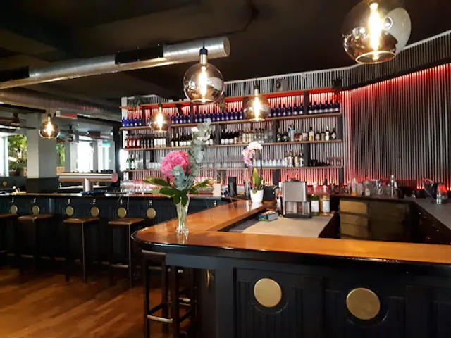 Ginza Dining - Sushi-Restaurant