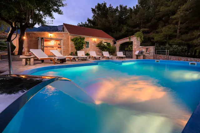 Luxury Villa Zlatni Rat with pool by the beach Zlatni Rat - Bol - Brac - Croatia