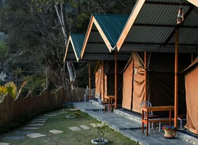 Dekkaido Onsen Farm House