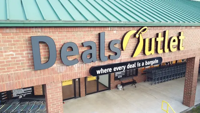 Deals Outlet Bin Store