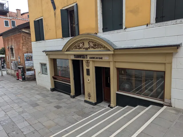 Tarnowska's American Bar