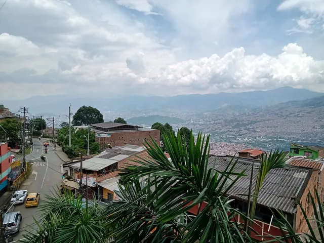 Santo Domingo Cra.31a # 102b-123 Medellin