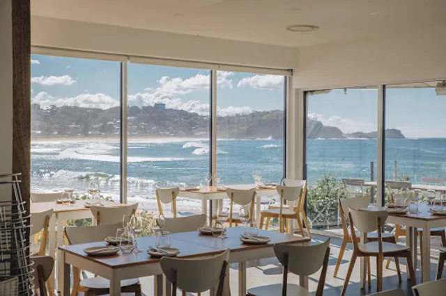 Avoca Beach House Restaurant & Bar