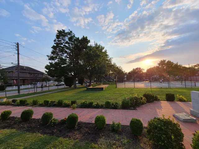 New Hyde Park Memorial Park