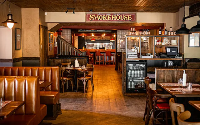 Hickory’s Smokehouse Hutton
