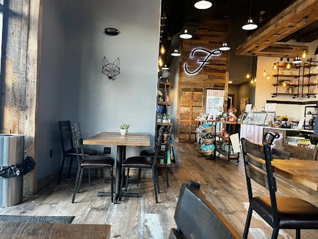 Foxtail Coffee Co. & Kelly’s Homemade Ice Cream - Sawgrass Village