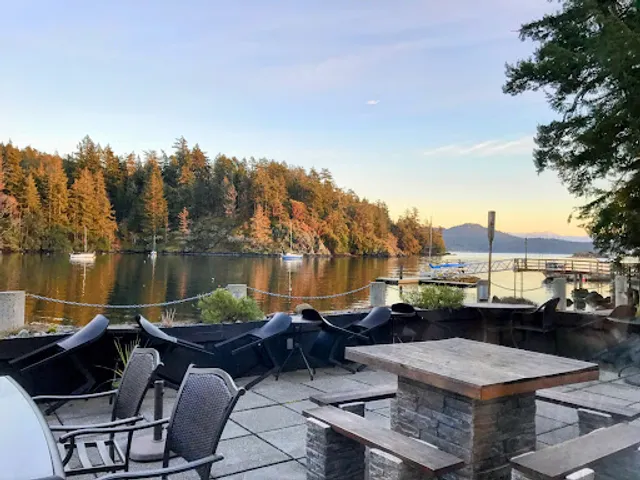 Stickleback Oceanfront Cider & Taphouse