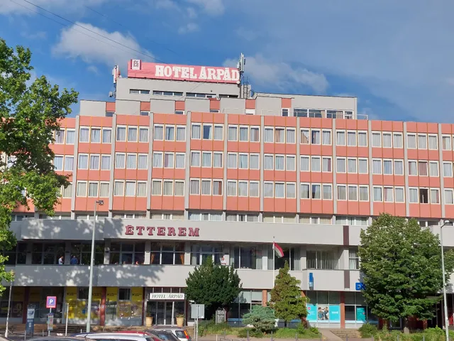 Árpád Hotel