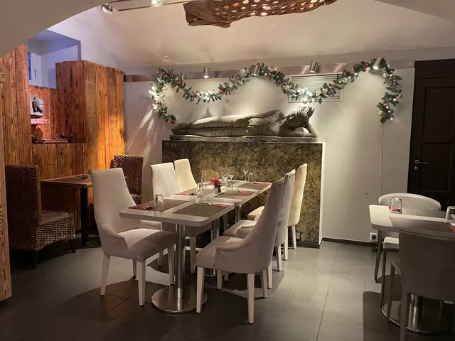 Mr. Dumpling House Restaurace