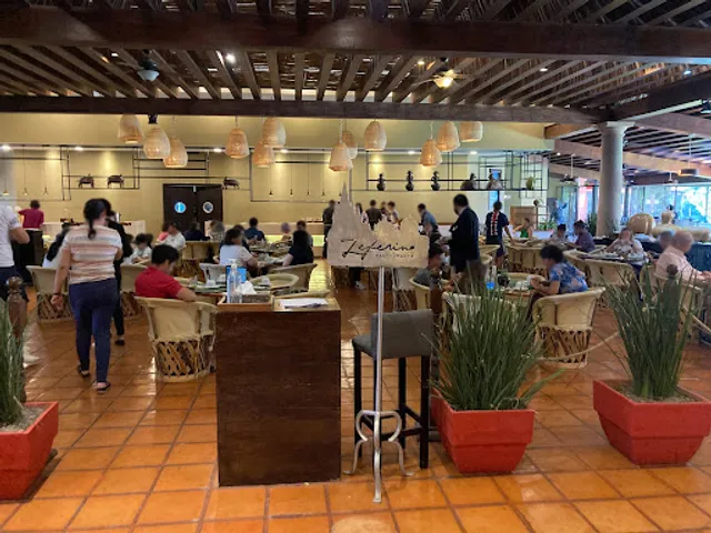 Zeferino Restaurante Bar