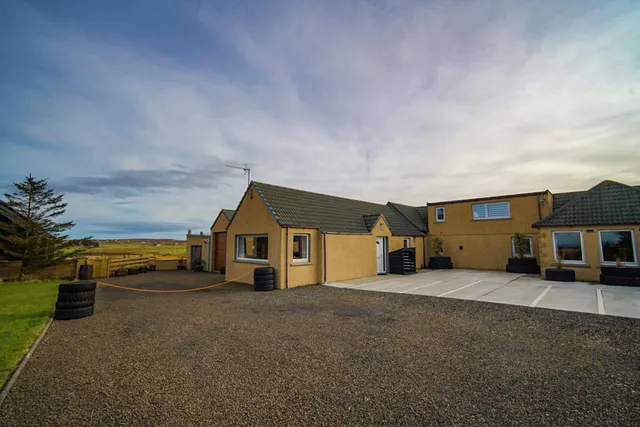 Burnside Cottage B&B + The Pig Shed