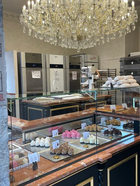 Aux Merveilleux de Fred