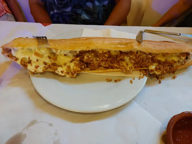 Romi's Hot Sandwiches and Snacks