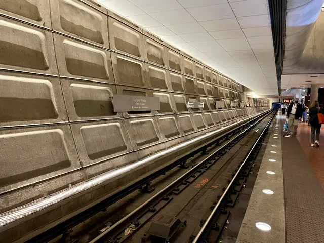 Gallery Pl-Chinatown