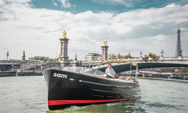 WeBoat - Croisière en bateau privé sur la Seine à Paris