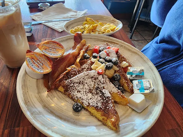 Cloud 9 Cafe & Catering