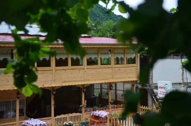 MEROLİ EV PANSİYON & YÖRESEL TATLAR