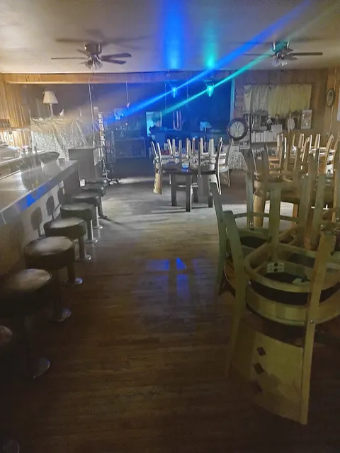 International Hotel, Café & Bar