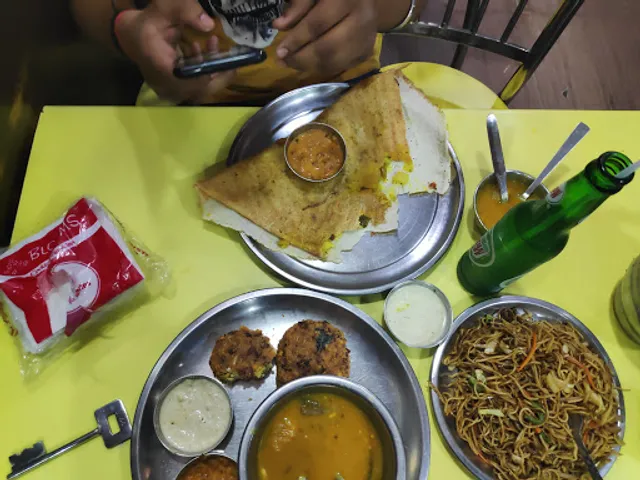 Muttu South Indian Anna