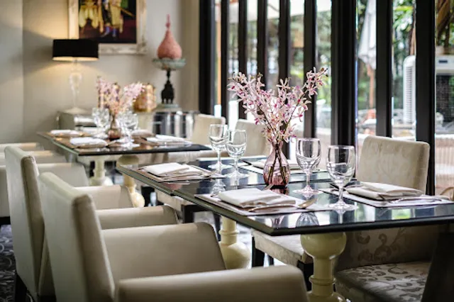 Miss Siam Restaurant (ห้องอาหารมิสสยาม)