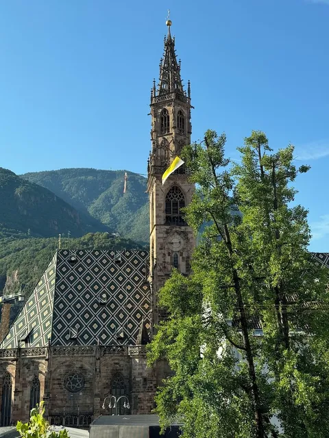 META SUITES •historic • city • living•