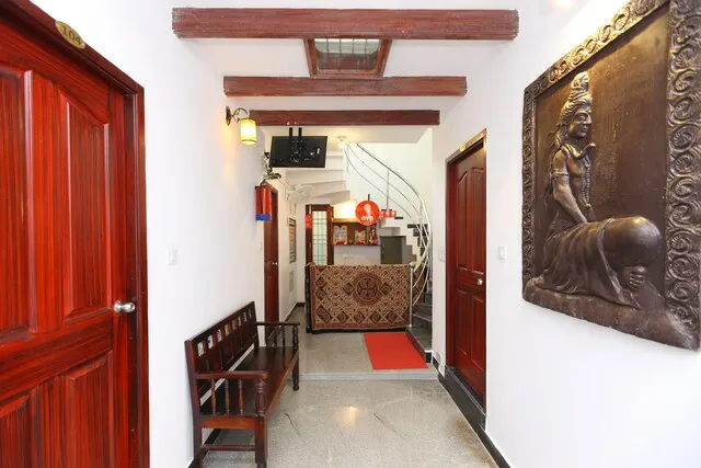 OYO 11582 Villa Triomphe