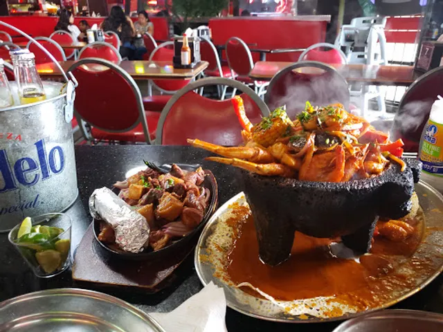 FIRE Mariscos, Wings, Ribs