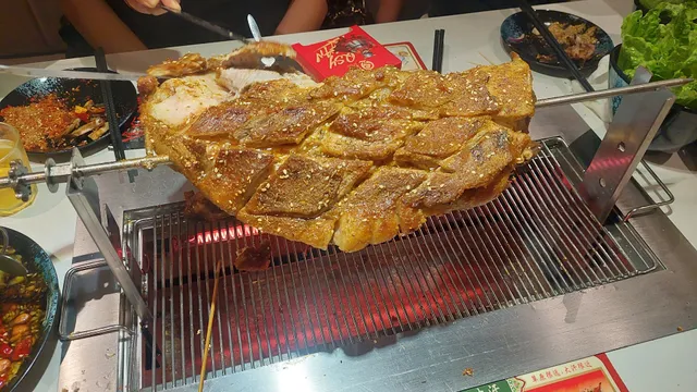 Wanfu Shaorou Luohu Dongmendian