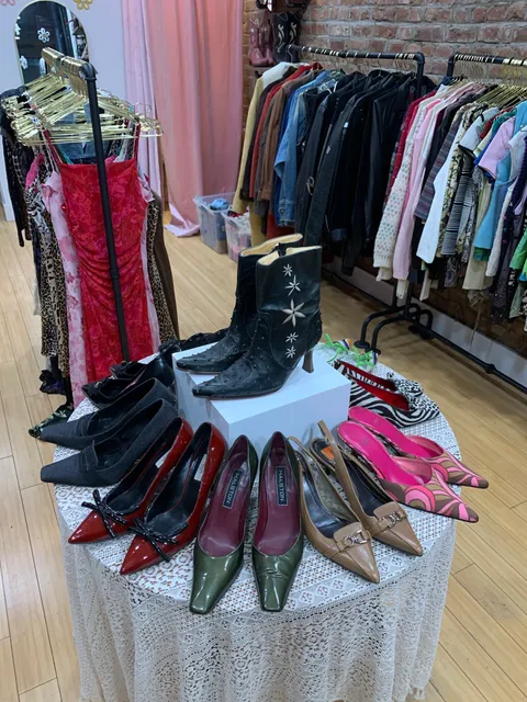 Eloise & Daisy Vintage and Secondhand