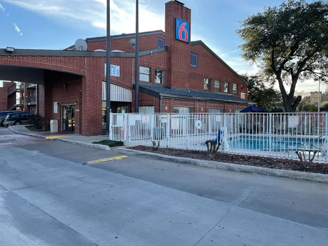 Studio 6 Houston, TX - Brookhollow