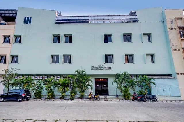 Super OYO 92636 Paris Garden