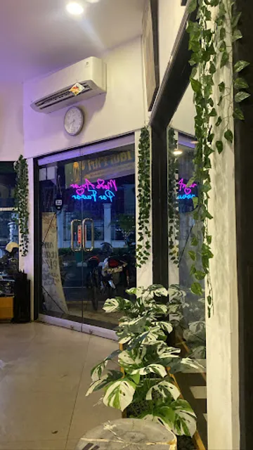 FAVOR Patisserie Pizzeria & Eatery