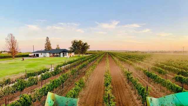 Whitehouse Parker, Farmhouse Vineyards Tasting Room