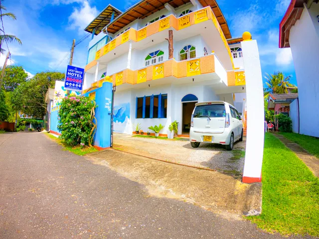 Lucky Breeze Hotel